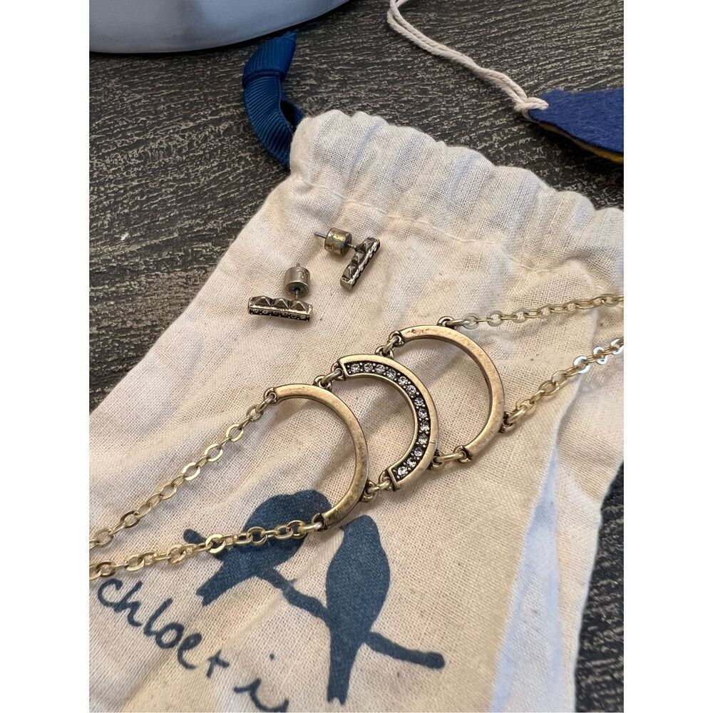 CHLOE + ISABEL BRACELET & EARRINGS SET - Picture 2 of 8